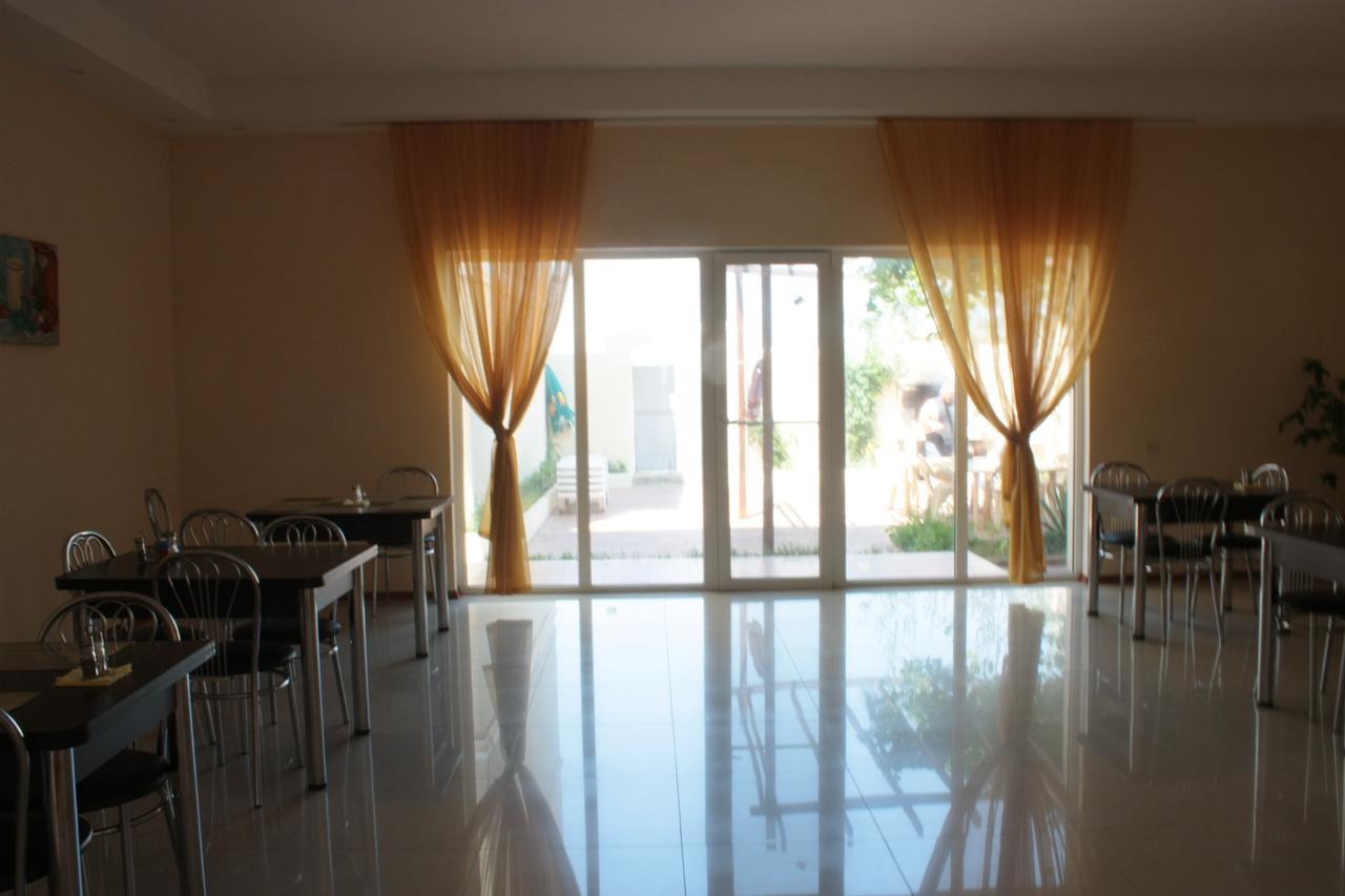 זאטוקה Akvitaniya Mini-Hotel מראה חיצוני תמונה