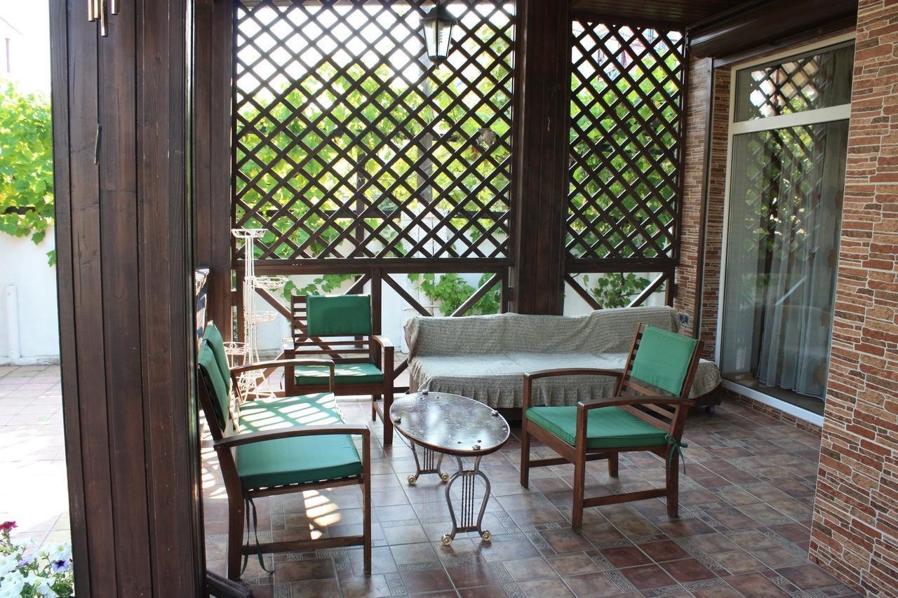 זאטוקה Akvitaniya Mini-Hotel מראה חיצוני תמונה