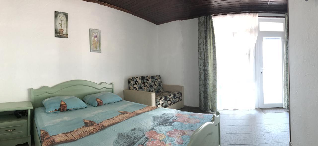 זאטוקה Akvitaniya Mini-Hotel מראה חיצוני תמונה