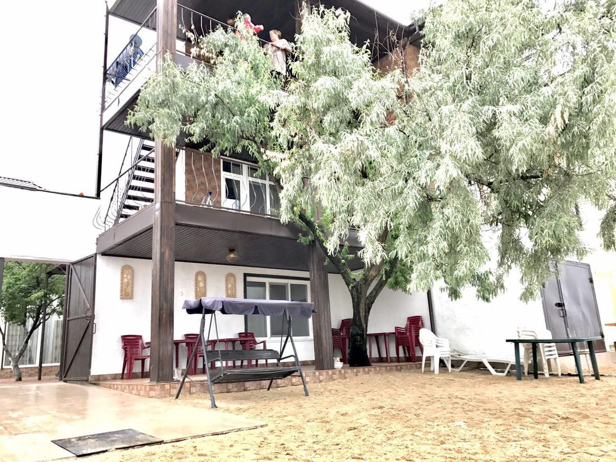 זאטוקה Akvitaniya Mini-Hotel מראה חיצוני תמונה
