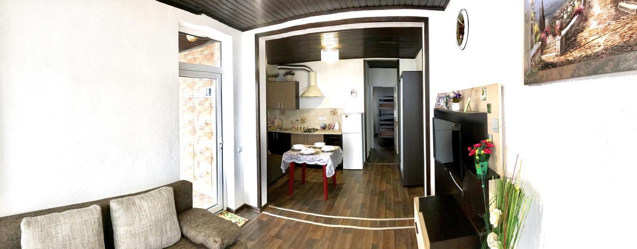 זאטוקה Akvitaniya Mini-Hotel מראה חיצוני תמונה