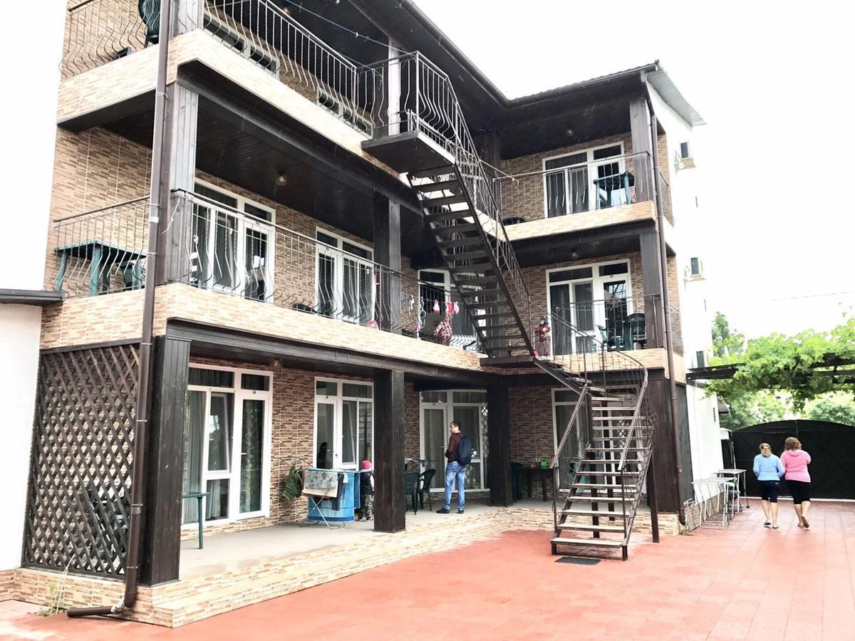 זאטוקה Akvitaniya Mini-Hotel מראה חיצוני תמונה