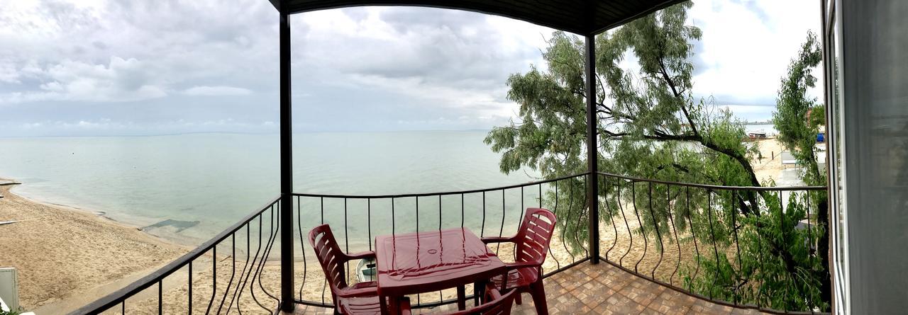 זאטוקה Akvitaniya Mini-Hotel מראה חיצוני תמונה
